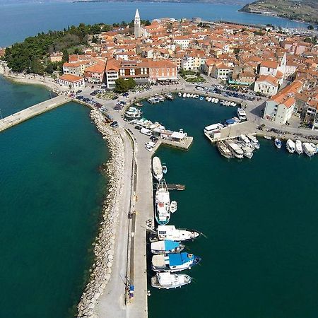 Apartma Soncek Ізола Екстер'єр фото